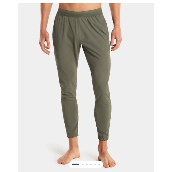 Gymshark Men’s Large Studio Joggers Slim Fit Lightweight Stretch Pants Green - Picture 1 of 11